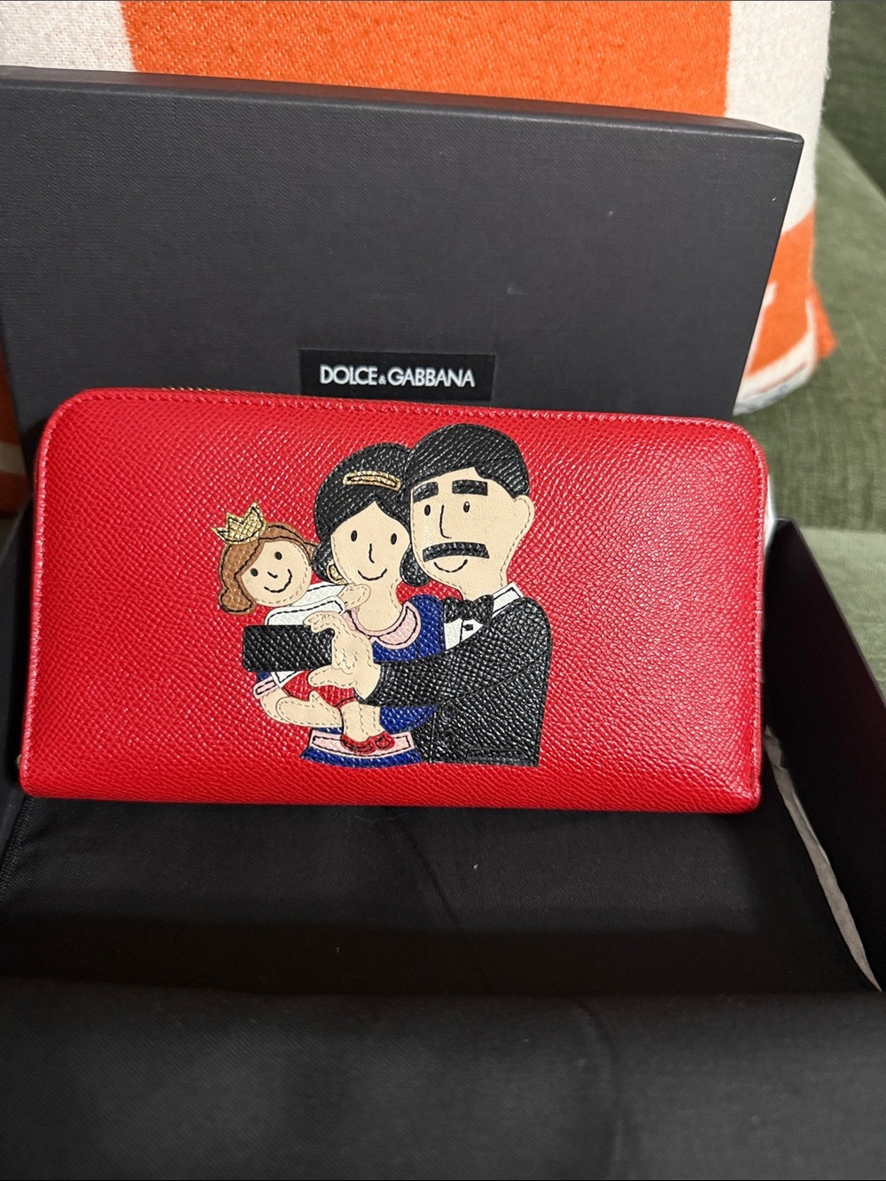 Dolce & Gabbana Red Leather Zip Around St. Dauphin Brand New Authentic